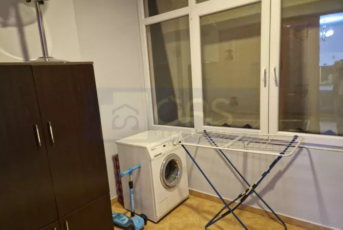 Shtepi me qera Apartament ne Tirane, 3+1, Mobilimi E mobiluar, Pagesa 800  Euro.