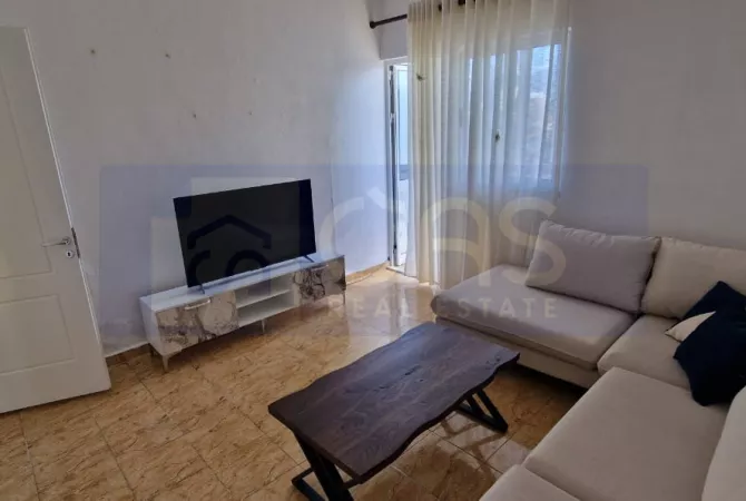 Shtepi me qera 2+1 ne Tirane - 550 Euro