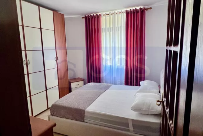 Shtepi me qera Apartament ne Tirane, 2+1, Mobilimi E mobiluar, Pagesa 750  Euro.