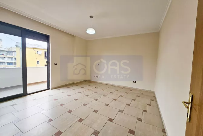 Shtepi me qera 3+1 ne Tirane - 950 Euro