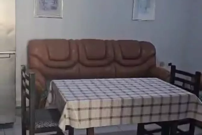 Shtepi me qera Apartament ne Tirane, 1+1, Mobilimi E mobiluar, Pagesa 400  Euro.