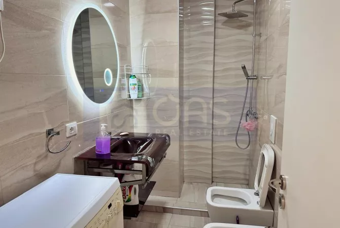 Shtepi me qera Apartament ne Tirane, 1+1, Mobilimi E mobiluar, Pagesa 690  Euro.