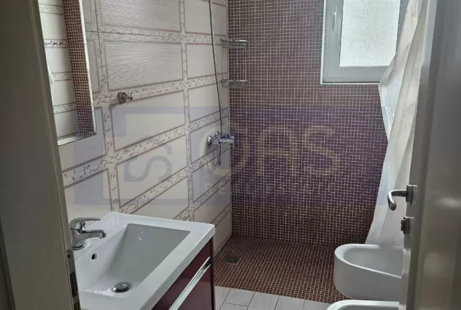 Shtepi me qera 3+1 ne Tirane - 550 Euro