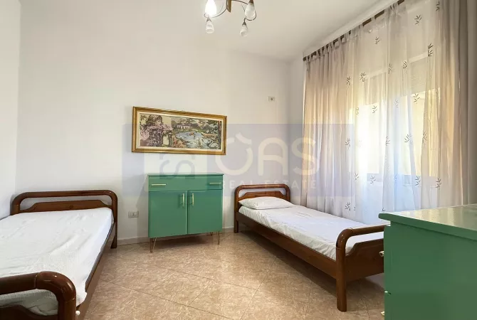 Shtepi me qera Apartament ne Tirane, 2+1, Mobilimi E mobiluar, Pagesa 750  Euro.