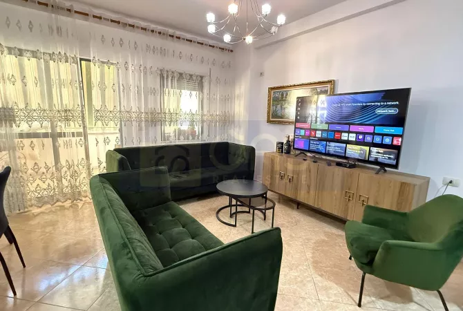 Shtepi me qera 2+1 ne Tirane - 750 Euro