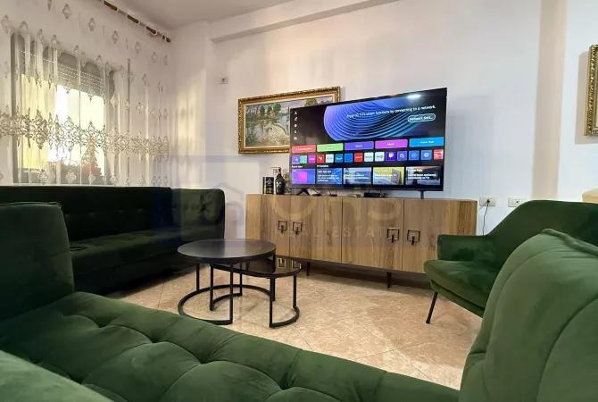 Shtepi me qera 2+1 ne Tirane - 750 Euro