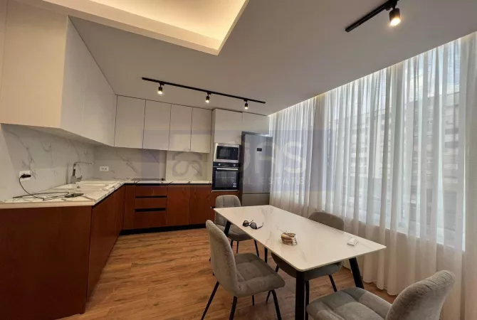 Shtepi me qera 2+1 ne Tirane - 900 Euro
