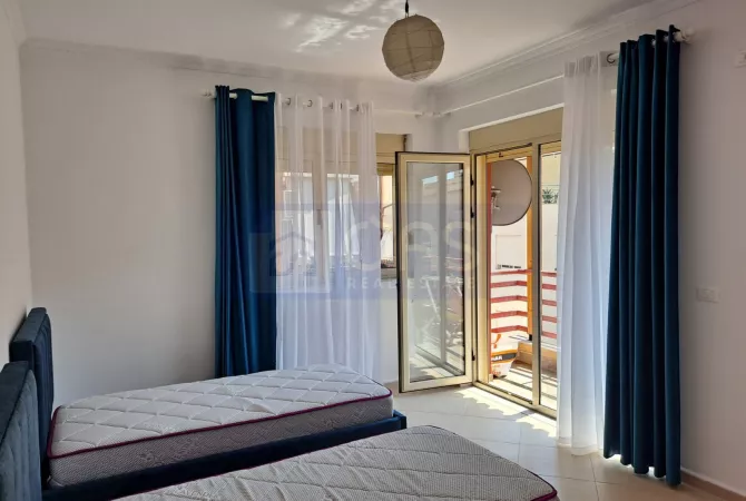 Shtepi me qera 2+1 ne Tirane - 1,000 Euro
