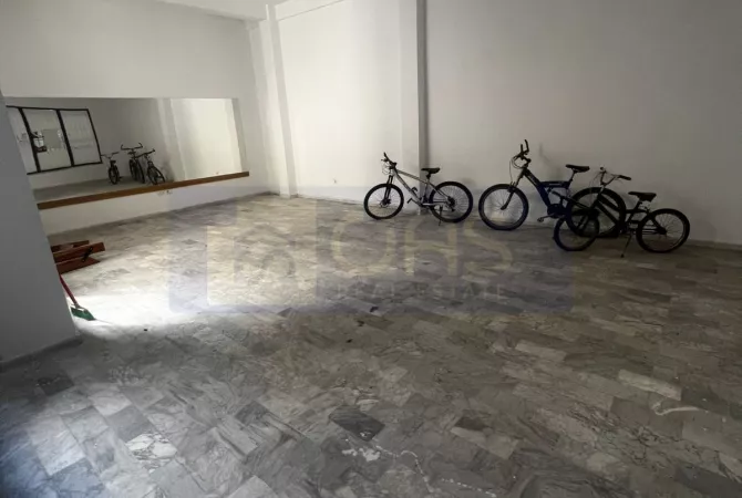 Ambient biznesi me qera 1+1 ne Tirane - 800 Euro