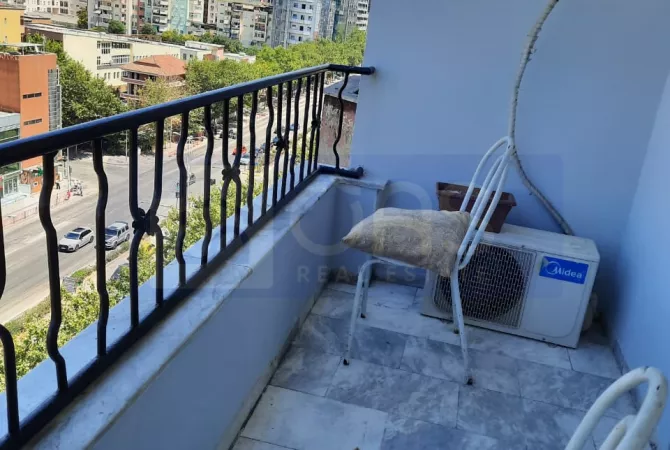 Shtepi me qera Apartament ne Tirane, 2+1, Mobilimi E mobiluar, Pagesa 500  Euro.