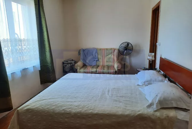 Shtepi me qera Apartament ne Tirane, 2+1, Mobilimi E mobiluar, Pagesa 500  Euro.