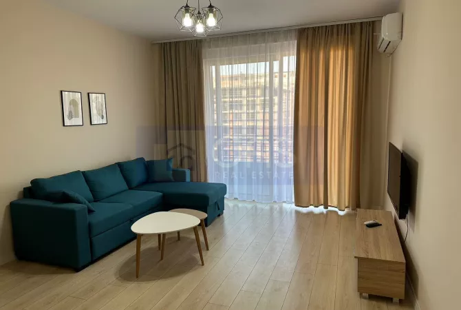 Shtepi me qera 2+1 ne Tirane - 65,000 Leke