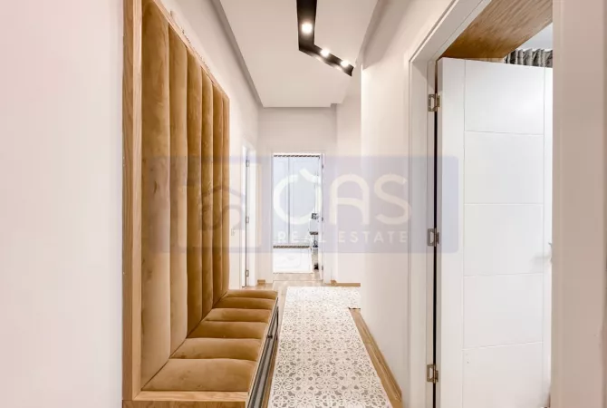 Shtepi ne shitje Apartament ne Tirane, 3+1, Mobilimi E mobiluar, Pagesa 250,000  Euro.