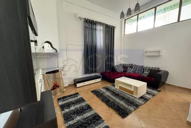 Shtepi me qera 1+1 ne Tirane - 40,000 Leke
