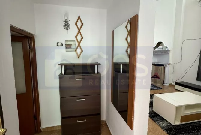 Shtepi me qera Apartament ne Tirane, 1+1, Mobilimi E mobiluar, Pagesa 40,000  Leke.