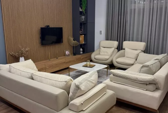 Shtepi me qera 3+1 ne Tirane - 1,000 Euro