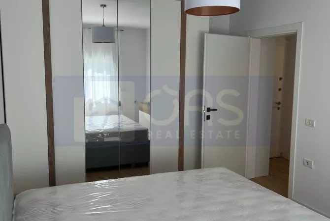Shtepi me qera 2+1 ne Tirane - 950 Euro