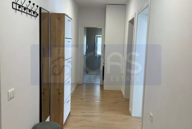 Shtepi me qera 2+1 ne Tirane - 950 Euro
