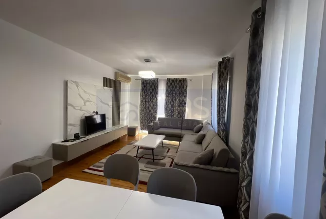 Shtepi me qera 2+1 ne Tirane - 500 Euro