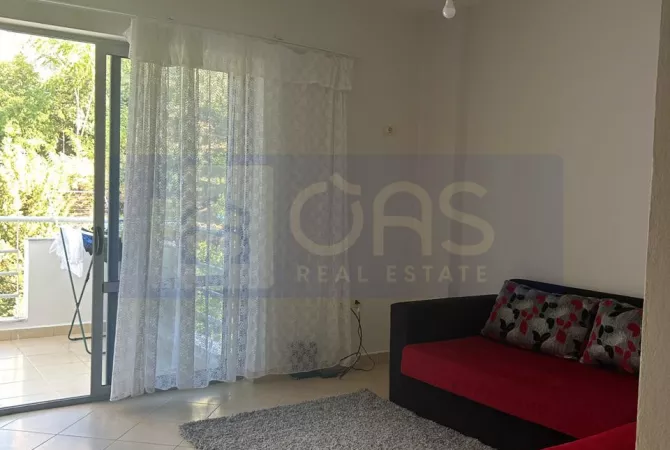 Shtepi me qera 1+1 ne Tirane - 380 Euro