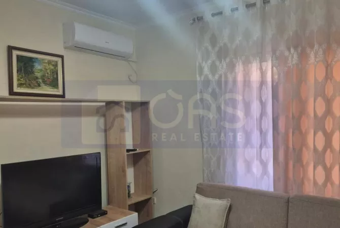 Shtepi me qera 1+1 ne Tirane - 450 Euro