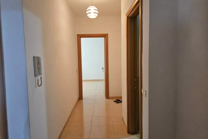 Shtepi me qera 1+1 ne Tirane - 500 Euro
