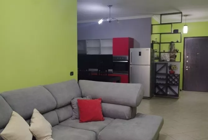 Shtepi me qera 2+1 ne Tirane - 48,000 Leke