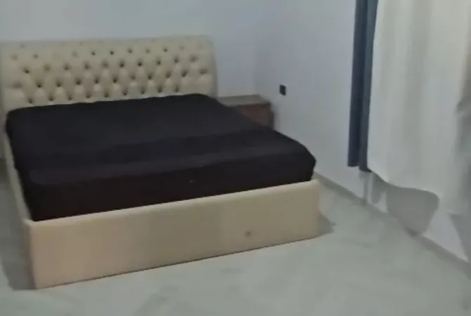 Shtepi me qera 2+1 ne Tirane - 40,000 Leke