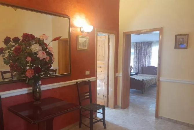 Shtepi me qera 1+1 ne Tirane - 60,000 Leke