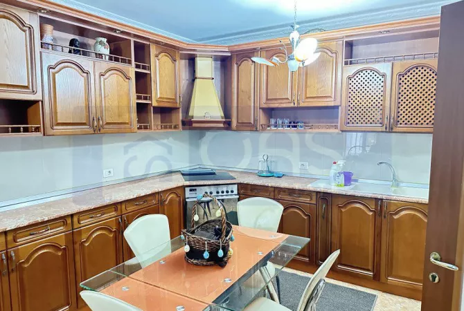 Shtepi me qera Apartament ne Tirane, 2+1, Mobilimi E mobiluar, Pagesa 700  Euro.