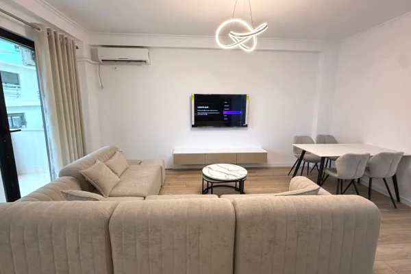 Shtepi me qera Apartament ne Tirane, 2+1, Mobilimi E mobiluar, Pagesa 800  Euro.