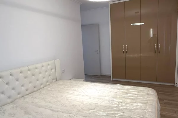 Shtepi me qera Apartament ne Tirane, 2+1, Mobilimi E mobiluar, Pagesa 800  Euro.