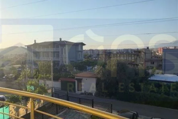 Shtepi me qera 3+1 ne Tirane - 700 Euro