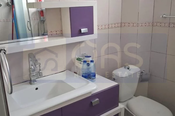 Shtepi me qera 1+1 ne Tirane - 42,000 Leke