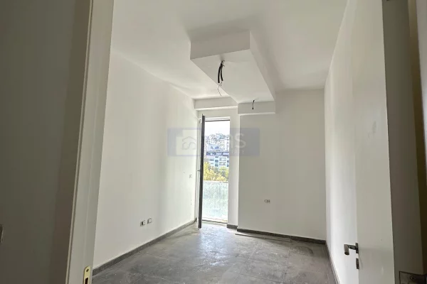 Apartment for sale in Tirana 2+1, Emty
