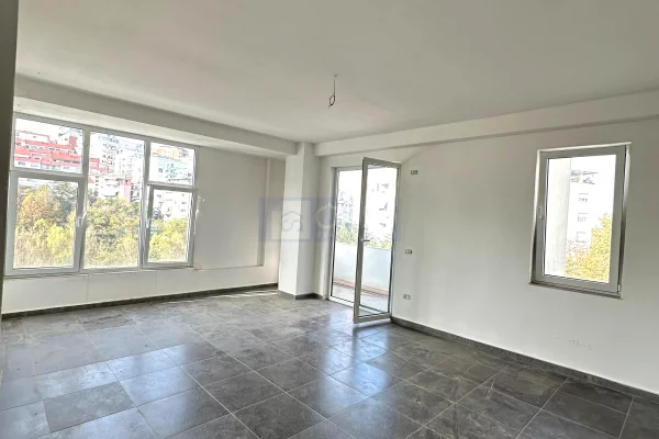 Apartment for sale in Tirana 2+1, Emty
