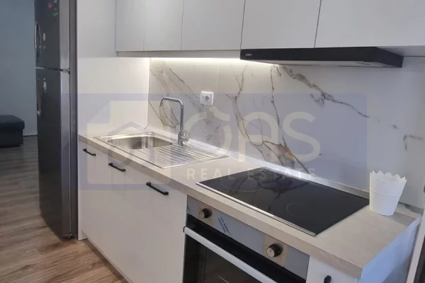 Shtepi ne shitje Apartament ne Tirane, 1+1, Mobilimi E mobiluar, Pagesa 125,000  Euro.