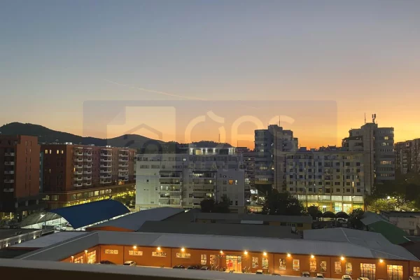 Shtepi ne shitje Apartament ne Tirane, 1+1, Mobilimi E mobiluar, Pagesa 225,000  Euro.