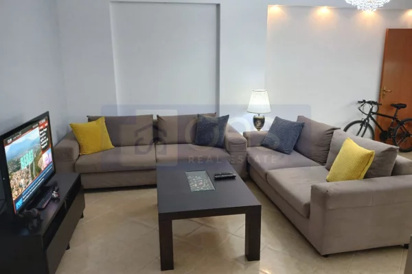 Shtepi me qera Apartament ne Tirane, 2+1, Mobilimi E mobiluar, Pagesa 500  Euro.