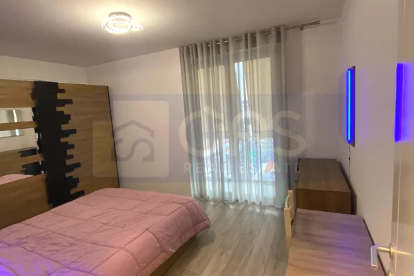 Shtepi me qera 2+1 ne Tirane - 800 Euro