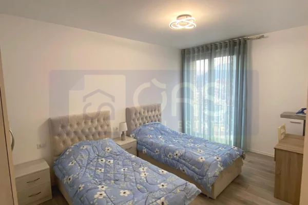 Shtepi me qera 2+1 ne Tirane - 800 Euro