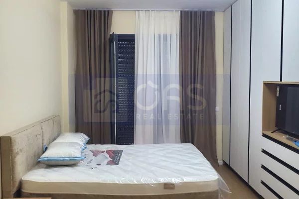 Shtepi me qera Apartament ne Tirane, 2+1, Mobilimi E mobiluar, Pagesa 1,300  Euro.