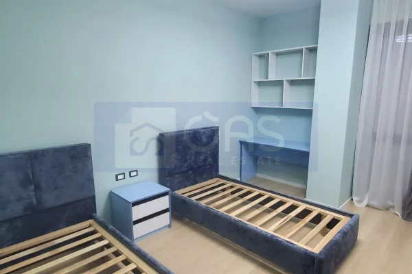 Shtepi me qera 2+1 ne Tirane - 1,200 Euro