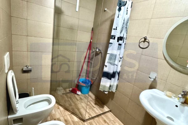 Shtepi me qera Apartament ne Tirane, 1+1, Mobilimi E mobiluar, Pagesa 700  Euro.