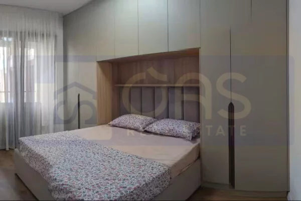 Shtepi me qera Apartament ne Tirane, 2+1, Mobilimi E mobiluar, Pagesa 900  Euro.
