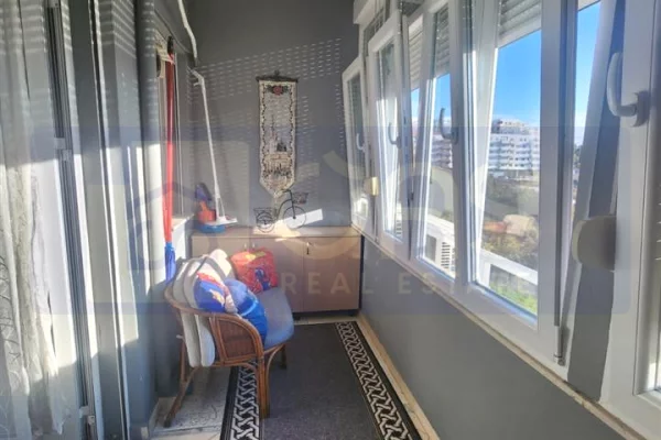 Shtepi me qera Apartament ne Tirane, 2+1, Mobilimi E mobiluar, Pagesa 450  Euro.