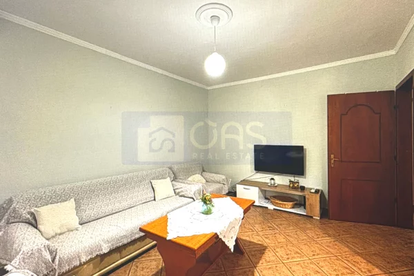 Shtepi me qera 1+1 ne Tirane - 50,000 Leke