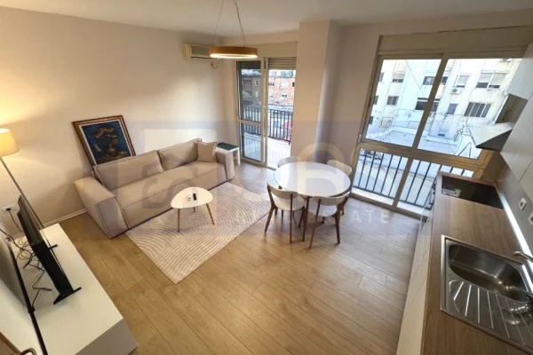 Shtepi me qera 1+1 ne Tirane - 750 Euro