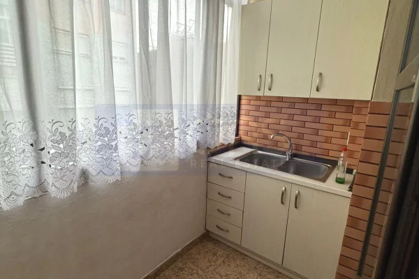 Shtepi me qera 2+1 ne Tirane - 450 Euro
