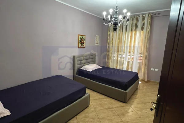 Shtepi me qera 2+1 ne Tirane - 550 Euro